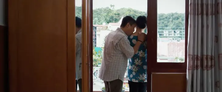 Thông gia ngõ hẹp - Tập 1: Buổi đầu gặp gỡ, hai ông thông gia “đứng hình” khi chạm mặt nhau - Ảnh 13. Thông gia ngõ hẹp - Tập 1: Buổi đầu gặp gỡ, hai ông thông gia “đứng hình” khi chạm mặt nhau - Ảnh 13.