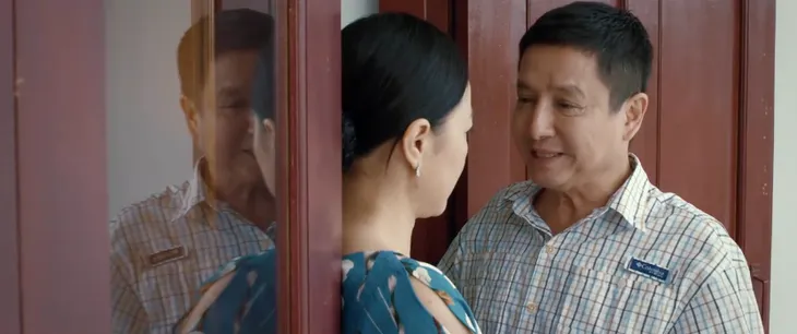 Thông gia ngõ hẹp - Tập 1: Buổi đầu gặp gỡ, hai ông thông gia “đứng hình” khi chạm mặt nhau - Ảnh 14. Thông gia ngõ hẹp - Tập 1: Buổi đầu gặp gỡ, hai ông thông gia “đứng hình” khi chạm mặt nhau - Ảnh 14.
