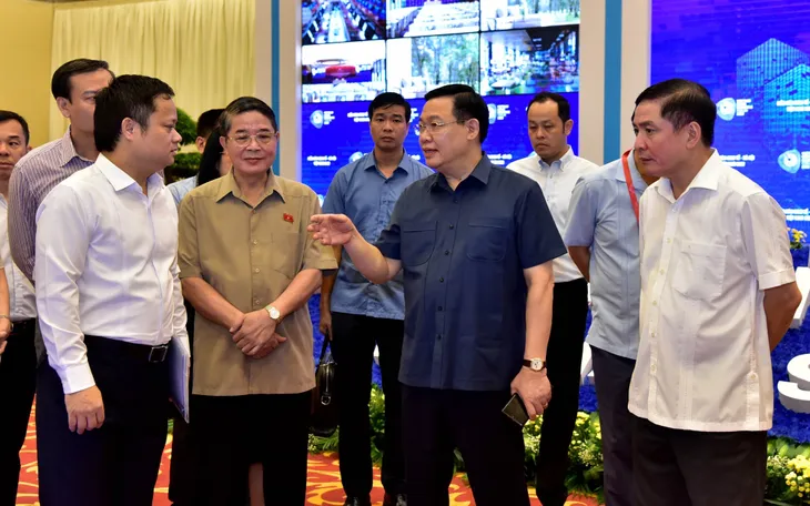 Diễn đàn Kinh tế - Xã hội Việt Nam 2022: Kỳ vọng là ngân hàng giải pháp củng cố cho nền tảng kinh tế vĩ mô - Ảnh 1. Diễn đàn Kinh tế - Xã hội Việt Nam 2022: Kỳ vọng là ngân hàng giải pháp củng cố cho nền tảng kinh tế vĩ mô - Ảnh 1.