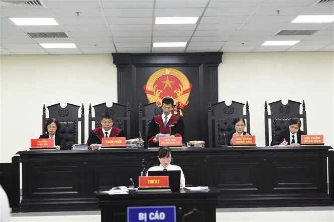 Vụ chạy án cho nguyên Giám đốc Bệnh viện TP Thủ Đức: Mức án đề nghị cao nhất là 10 năm tù - Ảnh 2. Vụ chạy án cho nguyên Giám đốc Bệnh viện TP Thủ Đức: Mức án đề nghị cao nhất là 10 năm tù - Ảnh 2.