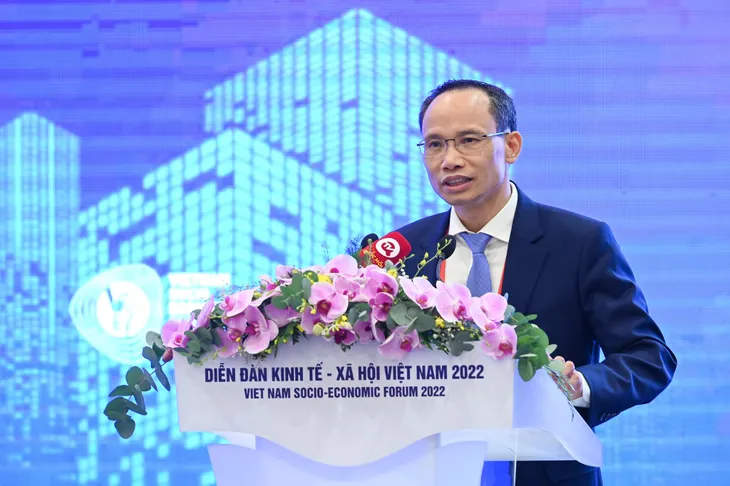 Thứ trưởng Bộ Kế hoạch & Đầu tư: Tiềm ẩn nhiều rủi ro, thách thức tăng trưởng - Ảnh 1. Thứ trưởng Bộ Kế hoạch & Đầu tư: Tiềm ẩn nhiều rủi ro, thách thức tăng trưởng - Ảnh 1.