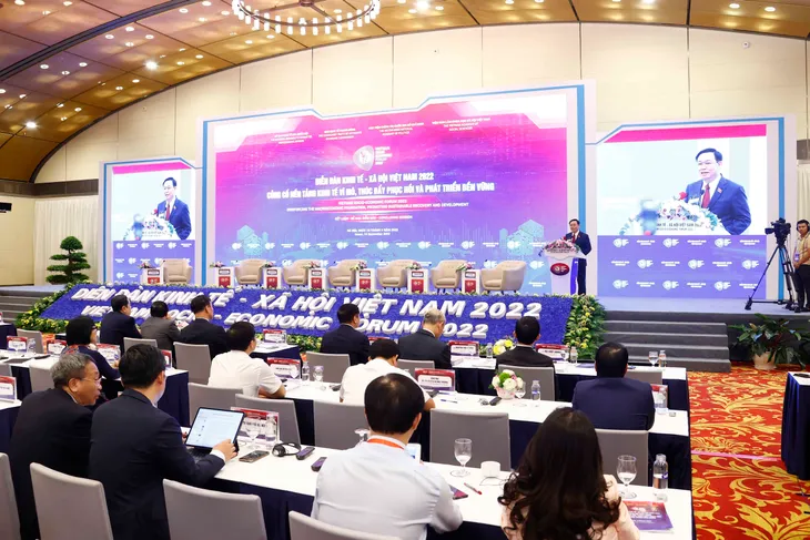 Kiên trì ổn định kinh tế vĩ mô - “Chìa khóa” quan trọng để Việt Nam phát triển KT-XH - Ảnh 1. Kiên trì ổn định kinh tế vĩ mô - “Chìa khóa” quan trọng để Việt Nam phát triển KT-XH - Ảnh 1.