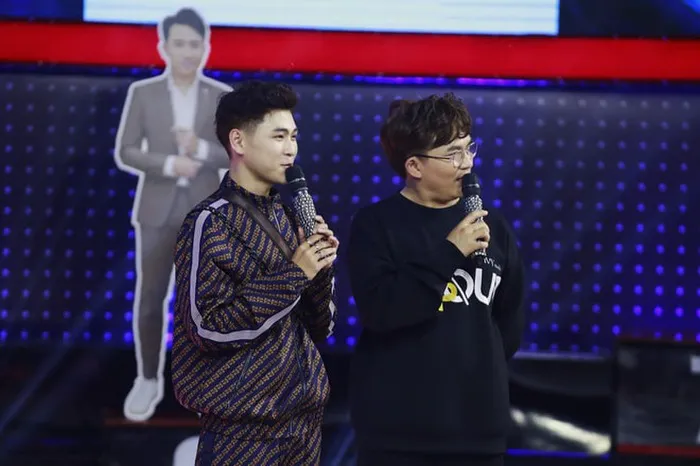 YouTuber người Lào bén duyên nghệ thuật Việt Nam - Ảnh 1. YouTuber người Lào bén duyên nghệ thuật Việt Nam - Ảnh 1.