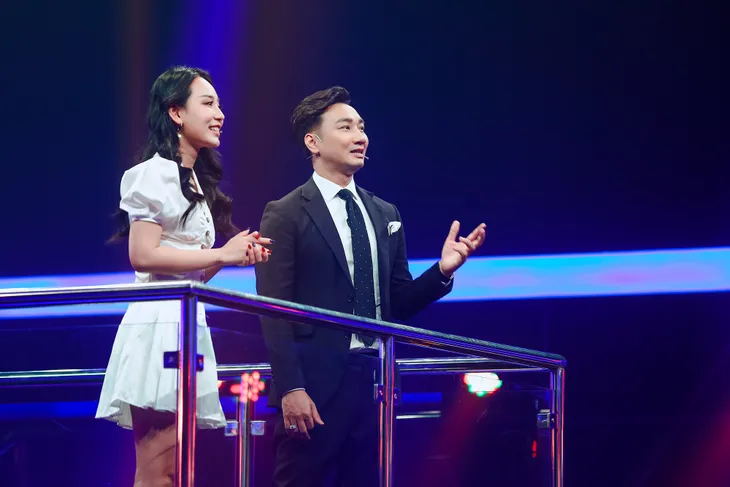 Cô giáo vật lý Minh Thu trắng tay tại Đấu trường siêu Việt - Ảnh 1. Cô giáo vật lý Minh Thu trắng tay tại Đấu trường siêu Việt - Ảnh 1.