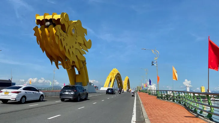 Các tỉnh, thành phố rực rỡ cờ hoa đón mừng Quốc khánh 2/9 - Ảnh 32.
