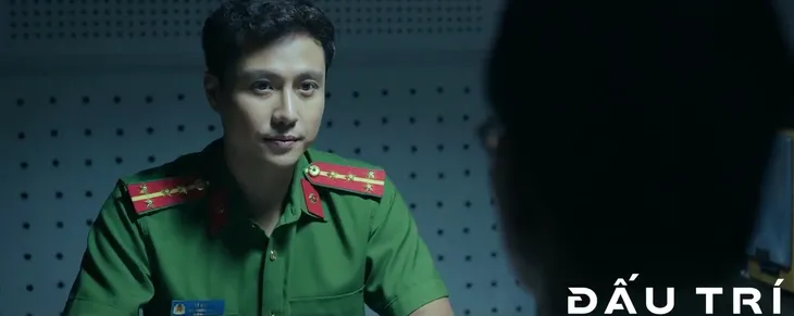 Đấu trí - Tập 34: Biết Phong là cảnh sát kinh tế, Quyên đến nhà ăn vạ - Ảnh 6. Đấu trí - Tập 34: Biết Phong là cảnh sát kinh tế, Quyên đến nhà ăn vạ - Ảnh 6.