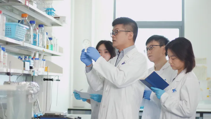 Sử dụng AI thúc đẩy quá trình nghiên cứu dược phẩm mới - Ảnh 1. Sử dụng AI thúc đẩy quá trình nghiên cứu dược phẩm mới - Ảnh 1.
