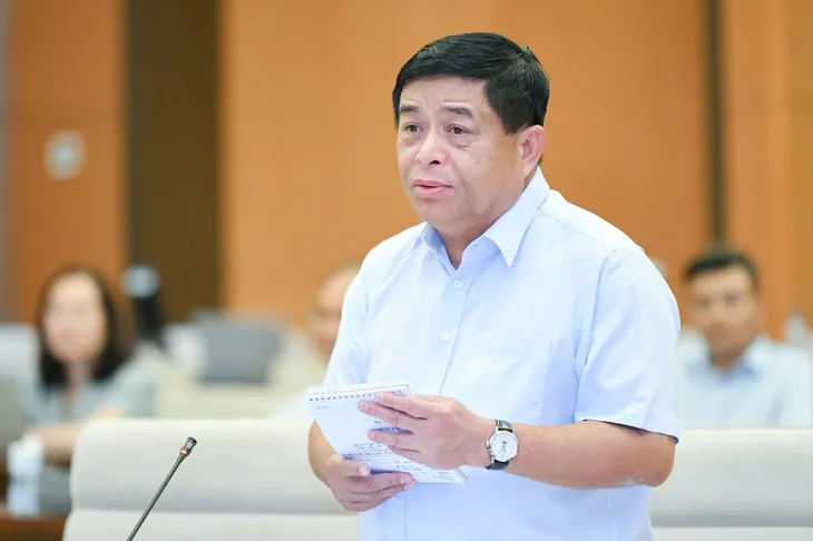 Sửa Luật Đấu thầu phải khắc phục được việc thiếu thuốc, trang thiết bị y tế - Ảnh 1. Sửa Luật Đấu thầu phải khắc phục được việc thiếu thuốc, trang thiết bị y tế - Ảnh 1.
