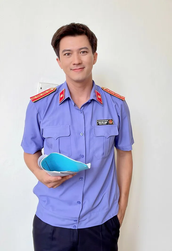 Dàn nam thần của phim mới Người vợ tốt - Ảnh 2. Dàn nam thần của phim mới Người vợ tốt - Ảnh 2.