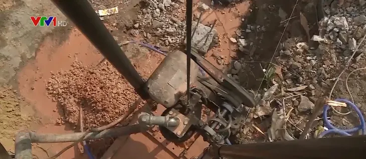 Cảnh báo tình trạng sụt lún tại TP Hồ Chí Minh - Ảnh 1. Cảnh báo tình trạng sụt lún tại TP Hồ Chí Minh - Ảnh 1.