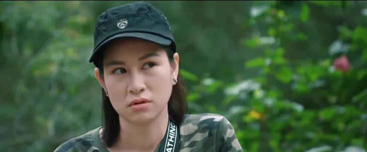 Thông gia ngõ hẹp - Tập 2: Mẹ Phan không muốn con gái lộ mặt - Ảnh 2. Thông gia ngõ hẹp - Tập 2: Mẹ Phan không muốn con gái lộ mặt - Ảnh 2.