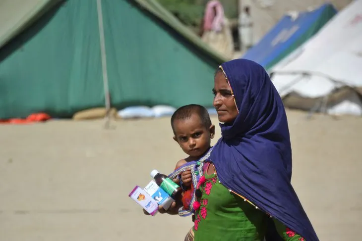 Sốt rét và dịch bệnh lây lan nhanh sau lũ lụt ở Pakistan - Ảnh 2. Sốt rét và dịch bệnh lây lan nhanh sau lũ lụt ở Pakistan - Ảnh 2.