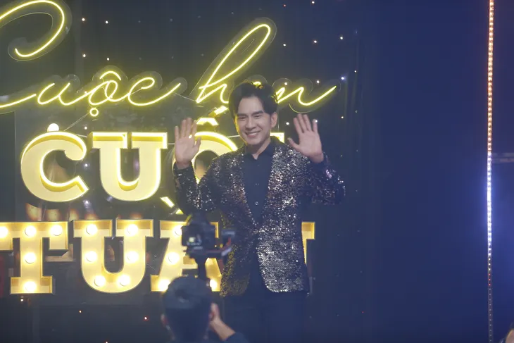 Cuộc hẹn cuối tuần: Đan Trường mong con trai không phải gồng mình, sống khép kín như ba - Ảnh 1. Cuộc hẹn cuối tuần: Đan Trường mong con trai không phải gồng mình, sống khép kín như ba - Ảnh 1.