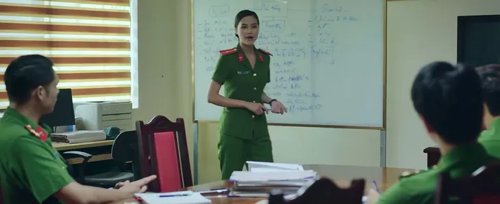 Đấu trí - Tập 48: Gia đình liên tiếp bị đe dọa, Vũ sẽ làm gì? - Ảnh 10. Đấu trí - Tập 48: Gia đình liên tiếp bị đe dọa, Vũ sẽ làm gì? - Ảnh 10.