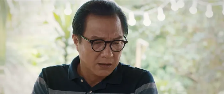 Thông gia ngõ hẹp - Tập 3: Cả nhà Linh cảm giác gia đình Phan có gì đó rất lạ - Ảnh 7. Thông gia ngõ hẹp - Tập 3: Cả nhà Linh cảm giác gia đình Phan có gì đó rất lạ - Ảnh 7.