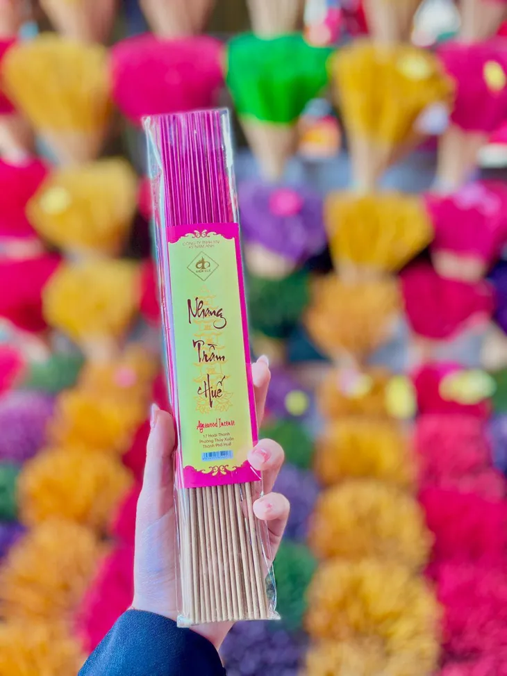 Rực rỡ làng hương Thuỷ Xuân giữa lòng Cố đô trầm lặng - Ảnh 5. Rực rỡ làng hương Thuỷ Xuân giữa lòng Cố đô trầm lặng - Ảnh 5.