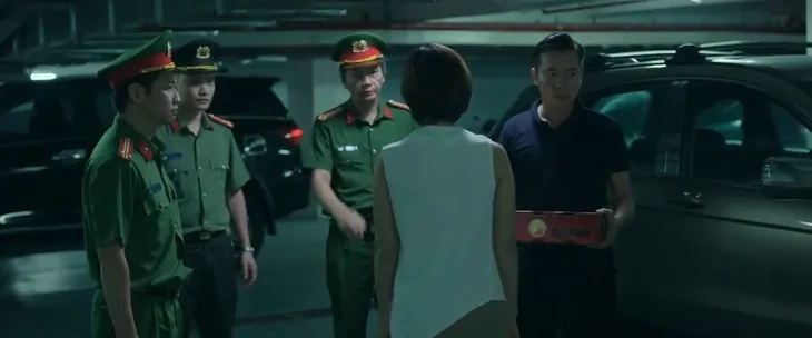 Đấu trí - Tập 49: Giám đốc TN Mobile bị làm tốt thí, ai là nội gián của công an? - Ảnh 17. Đấu trí - Tập 49: Giám đốc TN Mobile bị làm tốt thí, ai là nội gián của công an? - Ảnh 17.