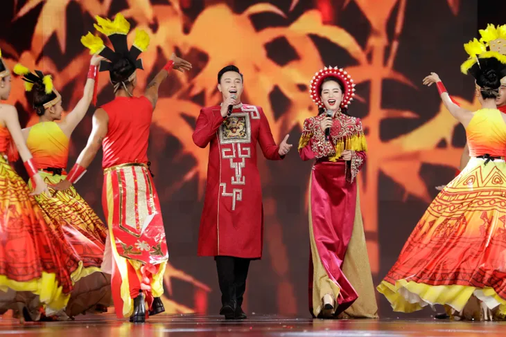 Những bộ trang phục văn hóa dân tộc ấn tượng tại Miss Grand Vietnam 2022 - Ảnh 3. Những bộ trang phục văn hóa dân tộc ấn tượng tại Miss Grand Vietnam 2022 - Ảnh 3.