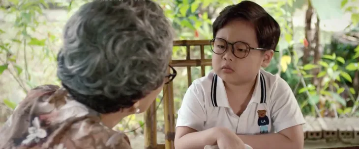 Thông gia ngõ hẹp - Tập 3: Cả nhà Linh cảm giác gia đình Phan có gì đó rất lạ - Ảnh 14. Thông gia ngõ hẹp - Tập 3: Cả nhà Linh cảm giác gia đình Phan có gì đó rất lạ - Ảnh 14.