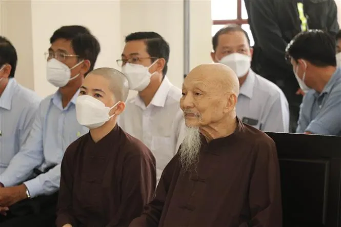 Vụ Tịnh thất Bồng Lai: Lấy mẫu giám định ADN đối với nhiều người - Ảnh 1. Vụ Tịnh thất Bồng Lai: Lấy mẫu giám định ADN đối với nhiều người - Ảnh 1.