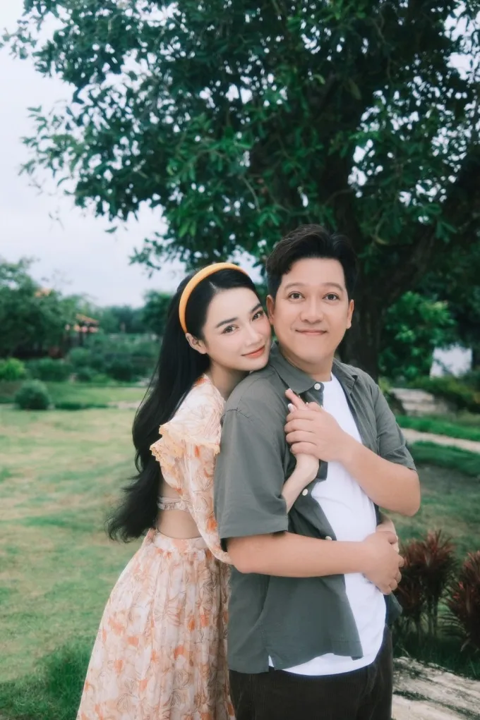 Trường Giang, Nhã Phương kỷ niệm 4 năm ngày cưới - Ảnh 1. Trường Giang, Nhã Phương kỷ niệm 4 năm ngày cưới - Ảnh 1.