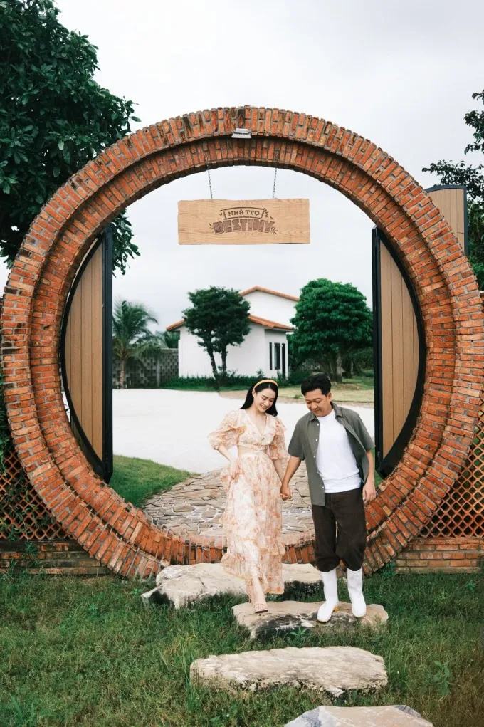 Trường Giang, Nhã Phương kỷ niệm 4 năm ngày cưới - Ảnh 2. Trường Giang, Nhã Phương kỷ niệm 4 năm ngày cưới - Ảnh 2.
