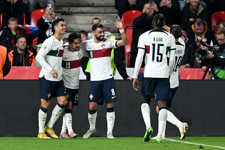 Kết quả UEFA Nations League sáng 25/9: ĐT Bồ Đào Nha thắng Czech, Tây Ban Nha thua Thụy Sĩ - Ảnh 1. Kết quả UEFA Nations League sáng 25/9: ĐT Bồ Đào Nha thắng Czech, Tây Ban Nha thua Thụy Sĩ - Ảnh 1.
