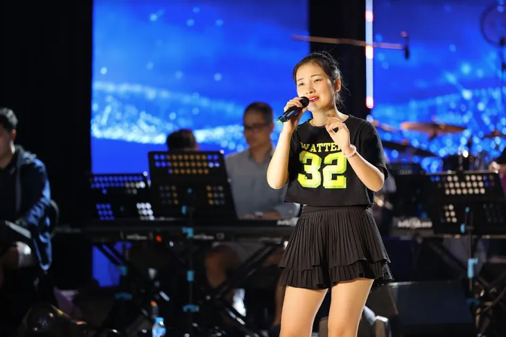 Top 14 Sao Mai 2022 hối hả tập luyện trước giờ G đêm thi thứ hai - Ảnh 6. Top 14 Sao Mai 2022 hối hả tập luyện trước giờ G đêm thi thứ hai - Ảnh 6.