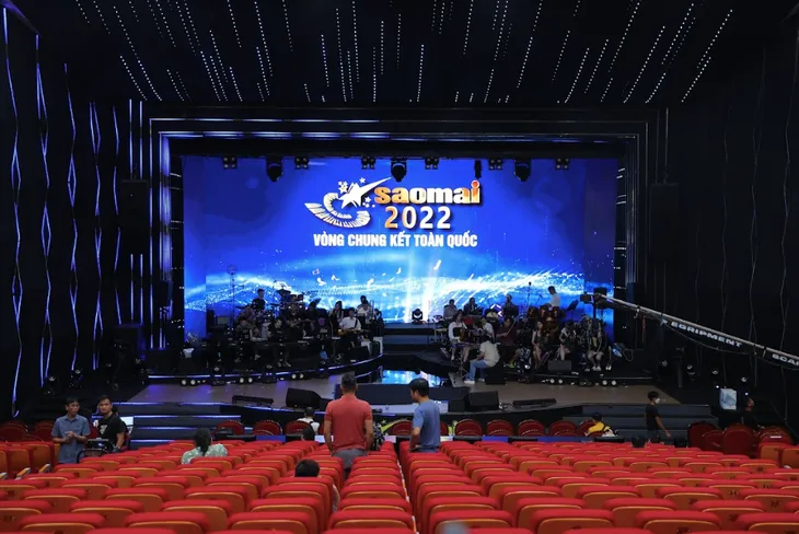 Top 14 Sao Mai 2022 hối hả tập luyện trước giờ G đêm thi thứ hai - Ảnh 19. Top 14 Sao Mai 2022 hối hả tập luyện trước giờ G đêm thi thứ hai - Ảnh 19.
