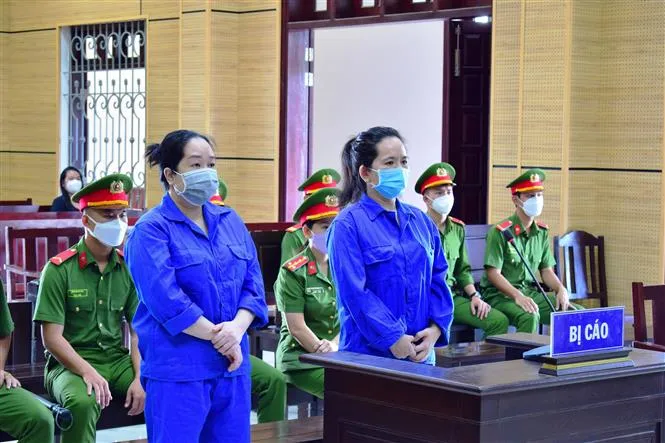 Vận chuyển hơn 13 kg ma túy, 2 bị cáo nhận mức án tử hình - Ảnh 1. Vận chuyển hơn 13 kg ma túy, 2 bị cáo nhận mức án tử hình - Ảnh 1.