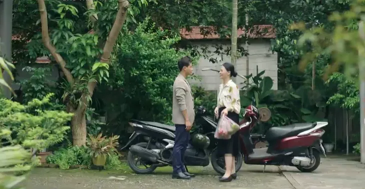 Đấu trí - Tập 51: Ông Đức dàn kế đưa anh rể Vũ vào vòng lao lý - Ảnh 13. Đấu trí - Tập 51: Ông Đức dàn kế đưa anh rể Vũ vào vòng lao lý - Ảnh 13.