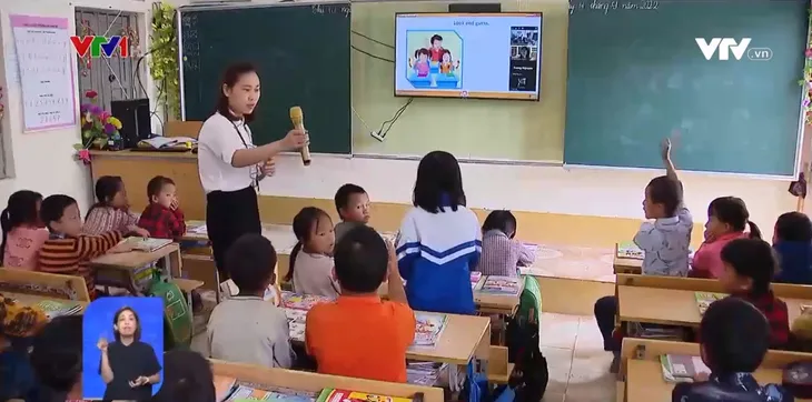 Thiếu giáo viên nhưng vẫn phải... tinh giản biên chế - Ảnh 1. Thiếu giáo viên nhưng vẫn phải... tinh giản biên chế - Ảnh 1.