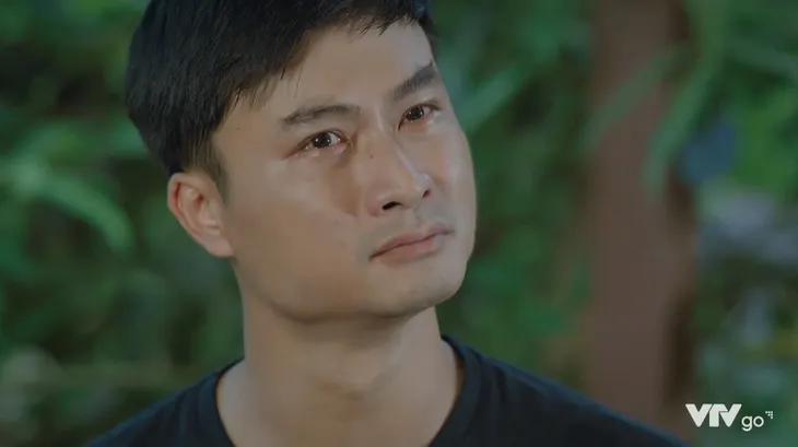 Ga-ra hạnh phúc: Sự thật không tin nổi về mẹ được tiết lộ, Trung trâu khóc rưng rức - Ảnh 4. Ga-ra hạnh phúc: Sự thật không tin nổi về mẹ được tiết lộ, Trung trâu khóc rưng rức - Ảnh 4.