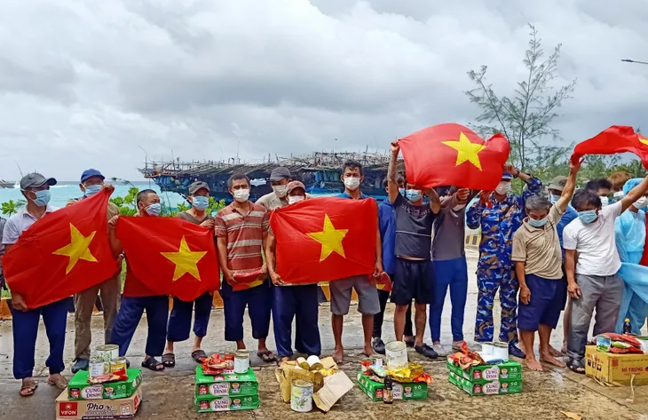 Huyện đảo Trường Sa không bị ảnh hưởng bởi bão số 4 - Ảnh 2. Huyện đảo Trường Sa không bị ảnh hưởng bởi bão số 4 - Ảnh 2.