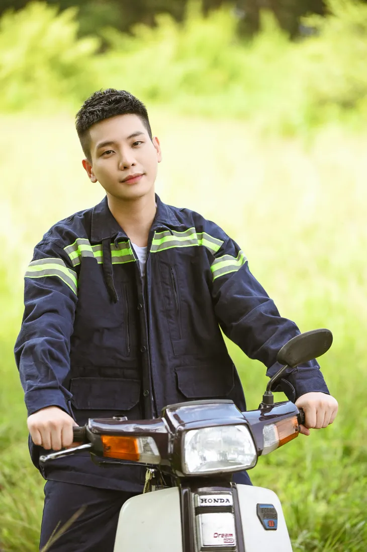 Quân A.P hé lộ bối cảnh đặc biệt trong MV Đáp án cuối cùng - Ảnh 4. Quân A.P hé lộ bối cảnh đặc biệt trong MV Đáp án cuối cùng - Ảnh 4.