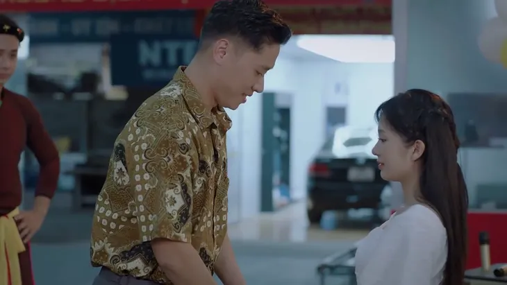 Ga-ra hạnh phúc - Tập 24: Bảo chơi lớn mời nhóm Da LAB đến sinh nhật Vân - Ảnh 4. Ga-ra hạnh phúc - Tập 24: Bảo chơi lớn mời nhóm Da LAB đến sinh nhật Vân - Ảnh 4.
