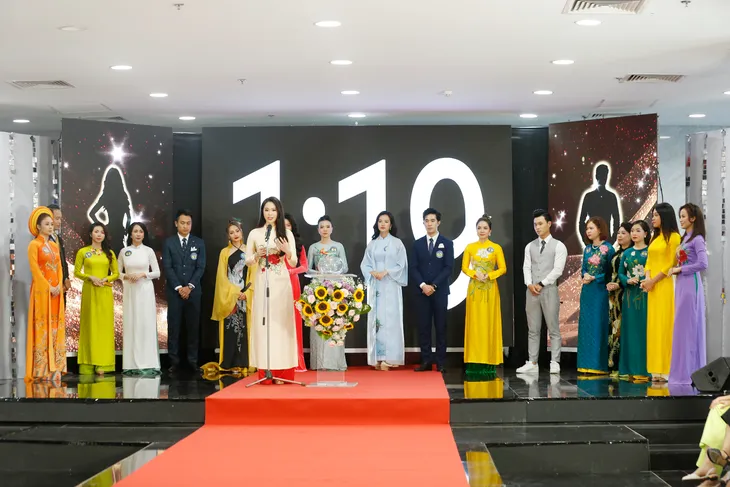 Chung kết Vẻ đẹp VTV 2022: Thí sinh trả lời ứng xử làm khó Ban giám khảo - Ảnh 4. Chung kết Vẻ đẹp VTV 2022: Thí sinh trả lời ứng xử làm khó Ban giám khảo - Ảnh 4.