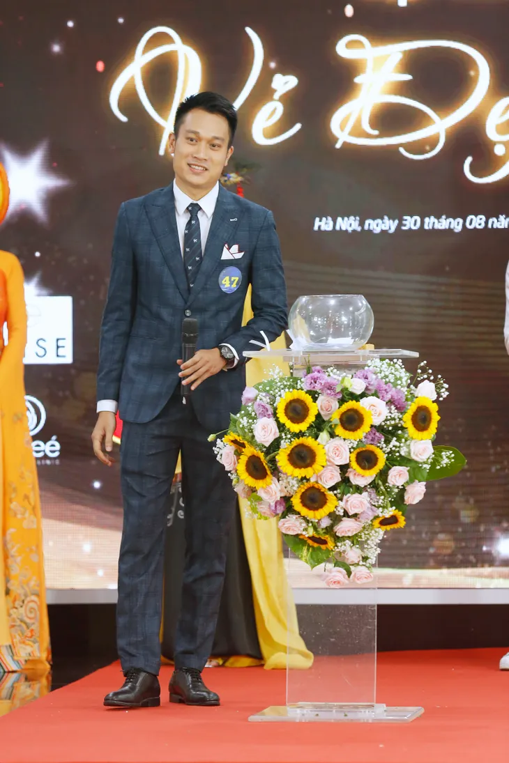 Chung kết Vẻ đẹp VTV 2022: Thí sinh trả lời ứng xử làm khó Ban giám khảo - Ảnh 11. Chung kết Vẻ đẹp VTV 2022: Thí sinh trả lời ứng xử làm khó Ban giám khảo - Ảnh 11.
