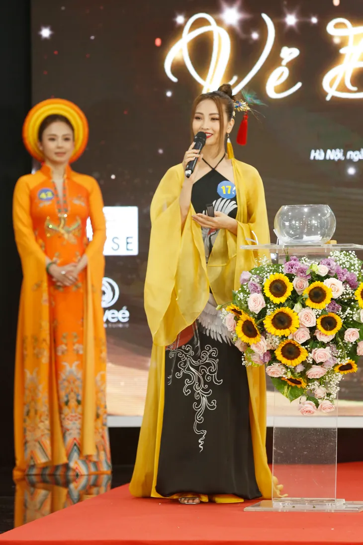 Chung kết Vẻ đẹp VTV 2022: Thí sinh trả lời ứng xử làm khó Ban giám khảo - Ảnh 15. Chung kết Vẻ đẹp VTV 2022: Thí sinh trả lời ứng xử làm khó Ban giám khảo - Ảnh 15.