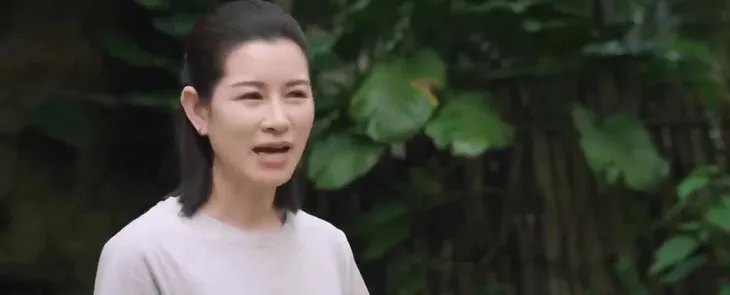 Thông gia ngõ hẹp - Tập 5: Nhà Phan chiêu đãi gia đình Linh bữa ăn tâm linh - Ảnh 3. Thông gia ngõ hẹp - Tập 5: Nhà Phan chiêu đãi gia đình Linh bữa ăn tâm linh - Ảnh 3.
