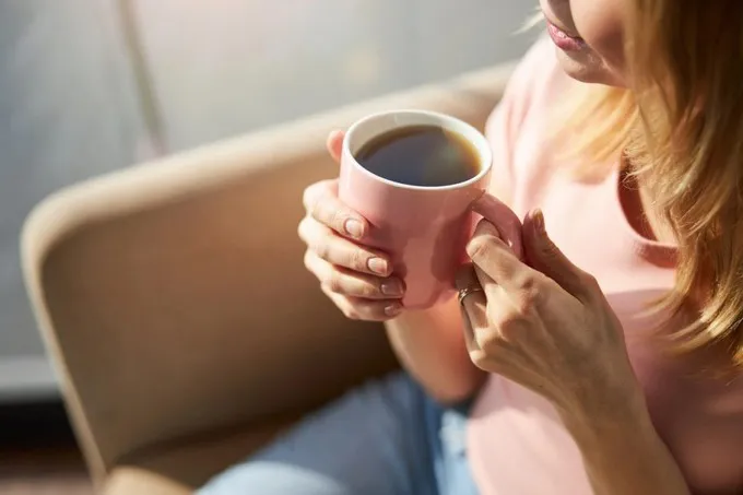 Uống cà phê mỗi ngày có thể giảm gần 30% nguy cơ tử vong - Ảnh 1.