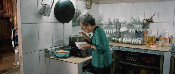 Thông gia ngõ hẹp - Tập 4: Ông Phúc bịa chuyện cụ Thập mắc bệnh Alzheimer lừa mọi người - Ảnh 21. Thông gia ngõ hẹp - Tập 4: Ông Phúc bịa chuyện cụ Thập mắc bệnh Alzheimer lừa mọi người - Ảnh 21.
