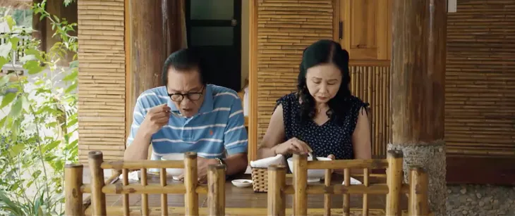 Thông gia ngõ hẹp - Tập 4: Ông Phúc bịa chuyện cụ Thập mắc bệnh Alzheimer lừa mọi người - Ảnh 24. Thông gia ngõ hẹp - Tập 4: Ông Phúc bịa chuyện cụ Thập mắc bệnh Alzheimer lừa mọi người - Ảnh 24.