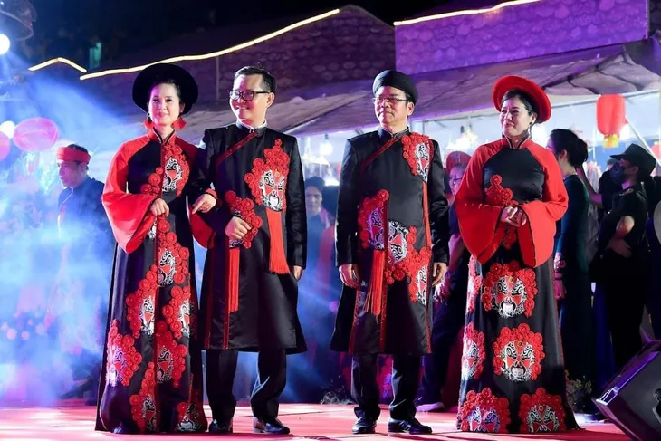 Dàn nghệ sĩ dự Lễ kỷ niệm 65 năm Ngày thành lập Hội Nghệ sĩ sân khấu Việt Nam - Ảnh 3. Dàn nghệ sĩ dự Lễ kỷ niệm 65 năm Ngày thành lập Hội Nghệ sĩ sân khấu Việt Nam - Ảnh 3.