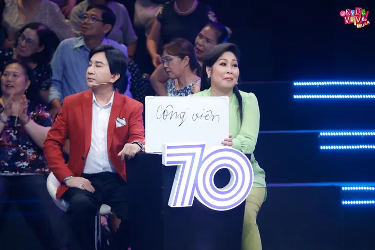Nam Thư ăn vạ vì không được hát karaoke, Ngô Kiến Huy kể tình yêu đầu - Ảnh 4. Nam Thư ăn vạ vì không được hát karaoke, Ngô Kiến Huy kể tình yêu đầu - Ảnh 4.