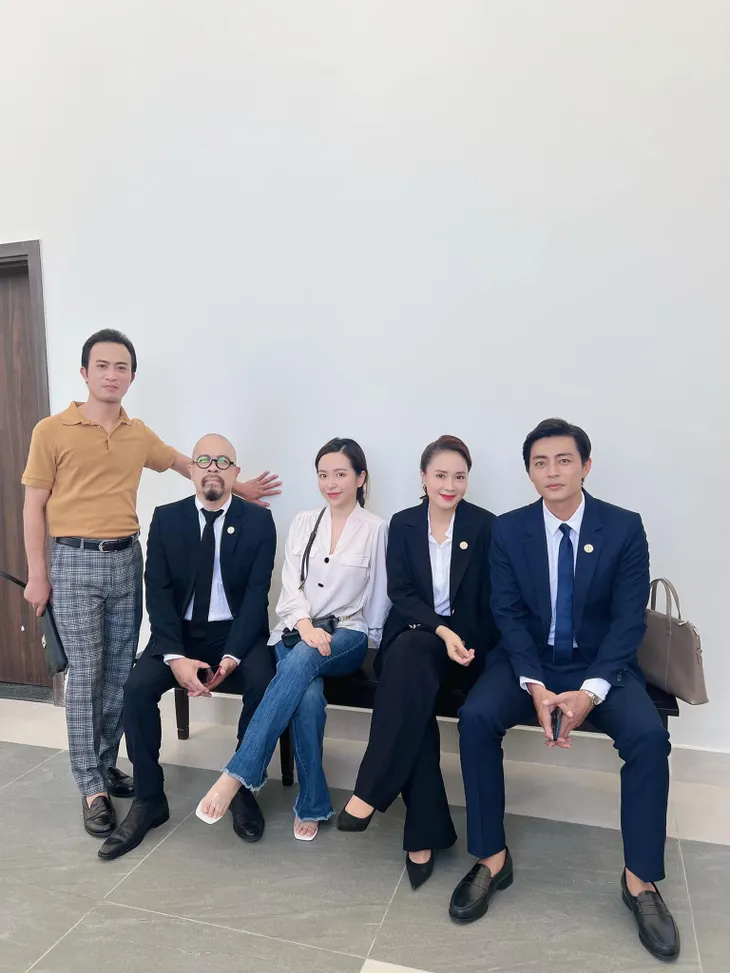 Doãn Quốc Đam lạ mắt với tạo hình trong phim mới - Ảnh 4. Doãn Quốc Đam lạ mắt với tạo hình trong phim mới - Ảnh 4.