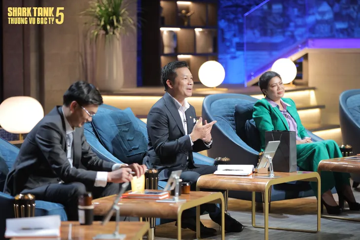 Shark Hùng Anh giành deal cuối cùng của Shark Tank mùa 5 - Ảnh 5. Shark Hùng Anh giành deal cuối cùng của Shark Tank mùa 5 - Ảnh 5.
