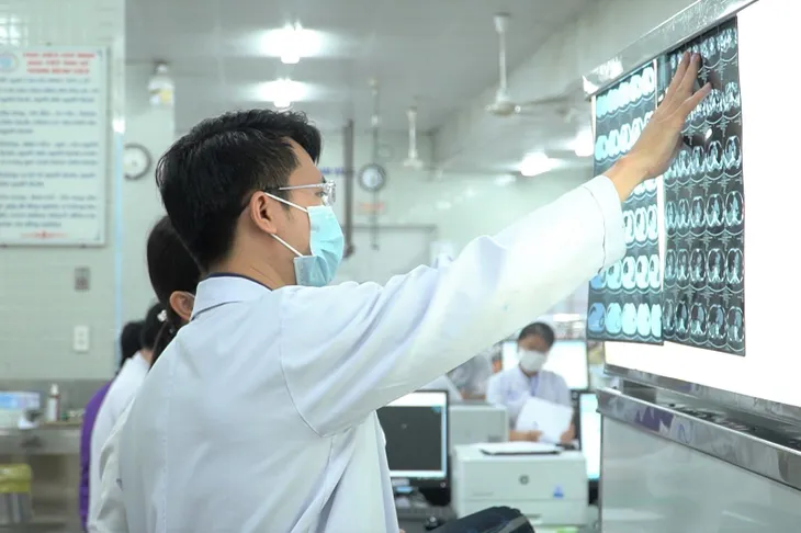 Bệnh nhân cấp cứu tại Bệnh viện Chợ Rẫy tăng cao sau kỳ nghỉ lễ - Ảnh 4. Bệnh nhân cấp cứu tại Bệnh viện Chợ Rẫy tăng cao sau kỳ nghỉ lễ - Ảnh 4.