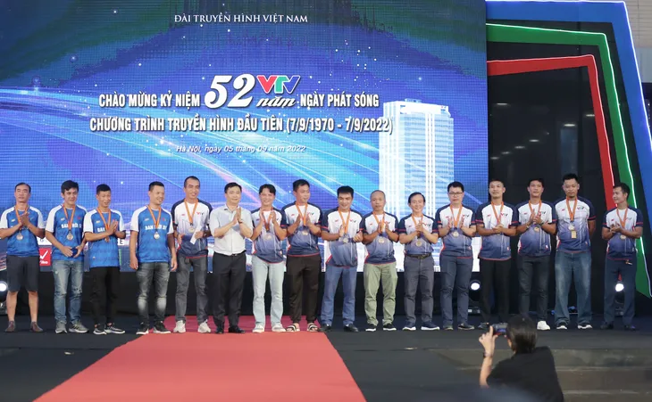 Trao Giải Bóng đá mini VTV 2022 - Ảnh 6. Trao Giải Bóng đá mini VTV 2022 - Ảnh 6.