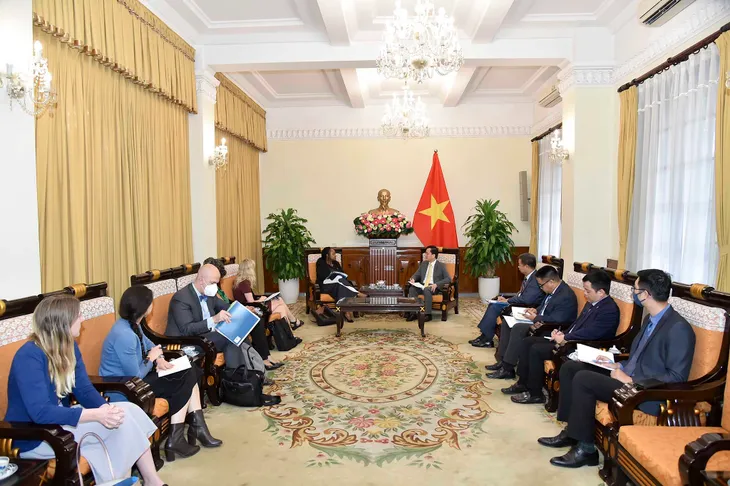 Việt Nam sẵn sàng cùng Hoa Kỳ thúc đẩy quan hệ Đối tác toàn diện đi vào chiều sâu, hiệu quả, thực chất - Ảnh 2. Việt Nam sẵn sàng cùng Hoa Kỳ thúc đẩy quan hệ Đối tác toàn diện đi vào chiều sâu, hiệu quả, thực chất - Ảnh 2.